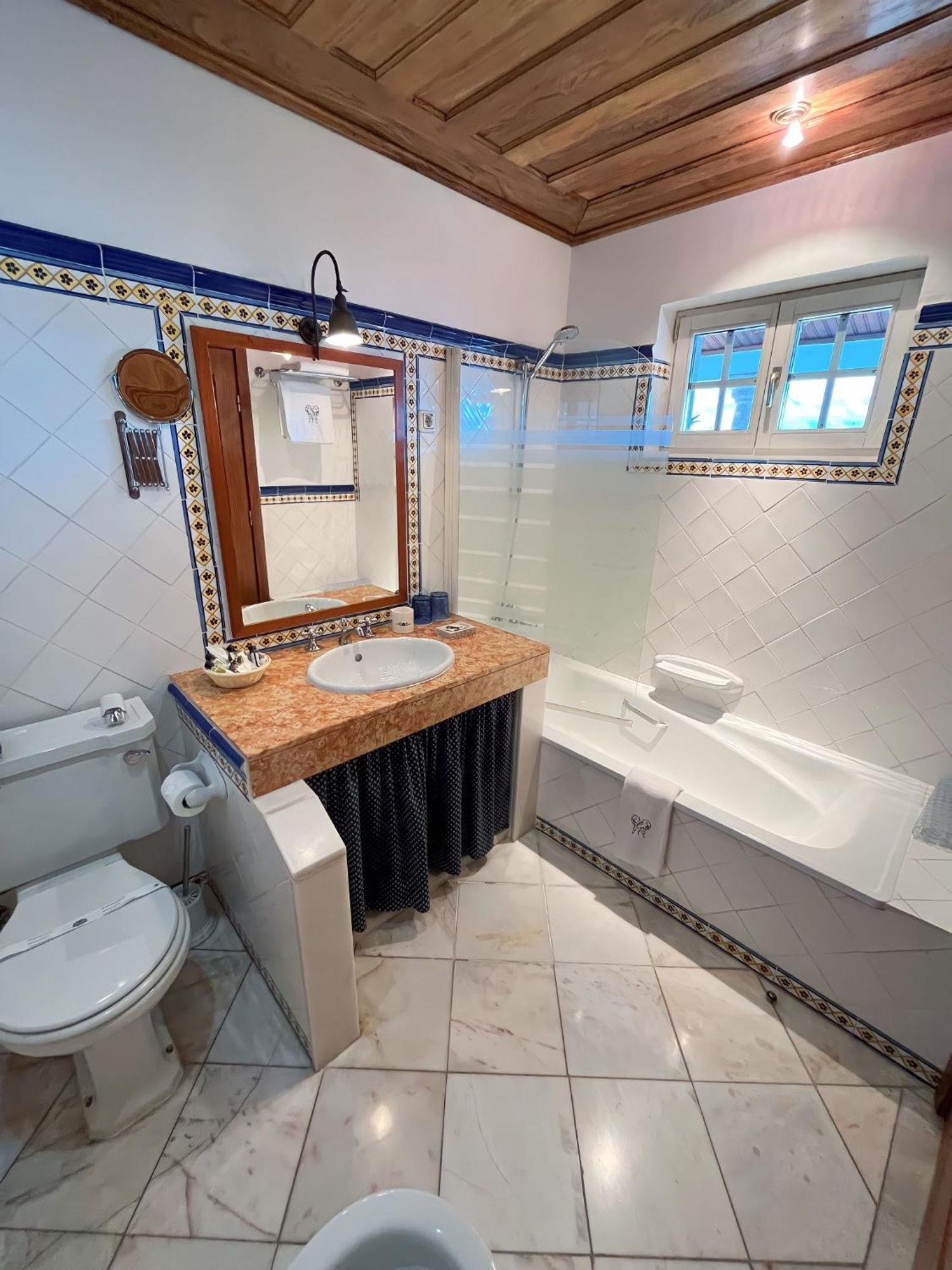 Casa De Canilhas 3*