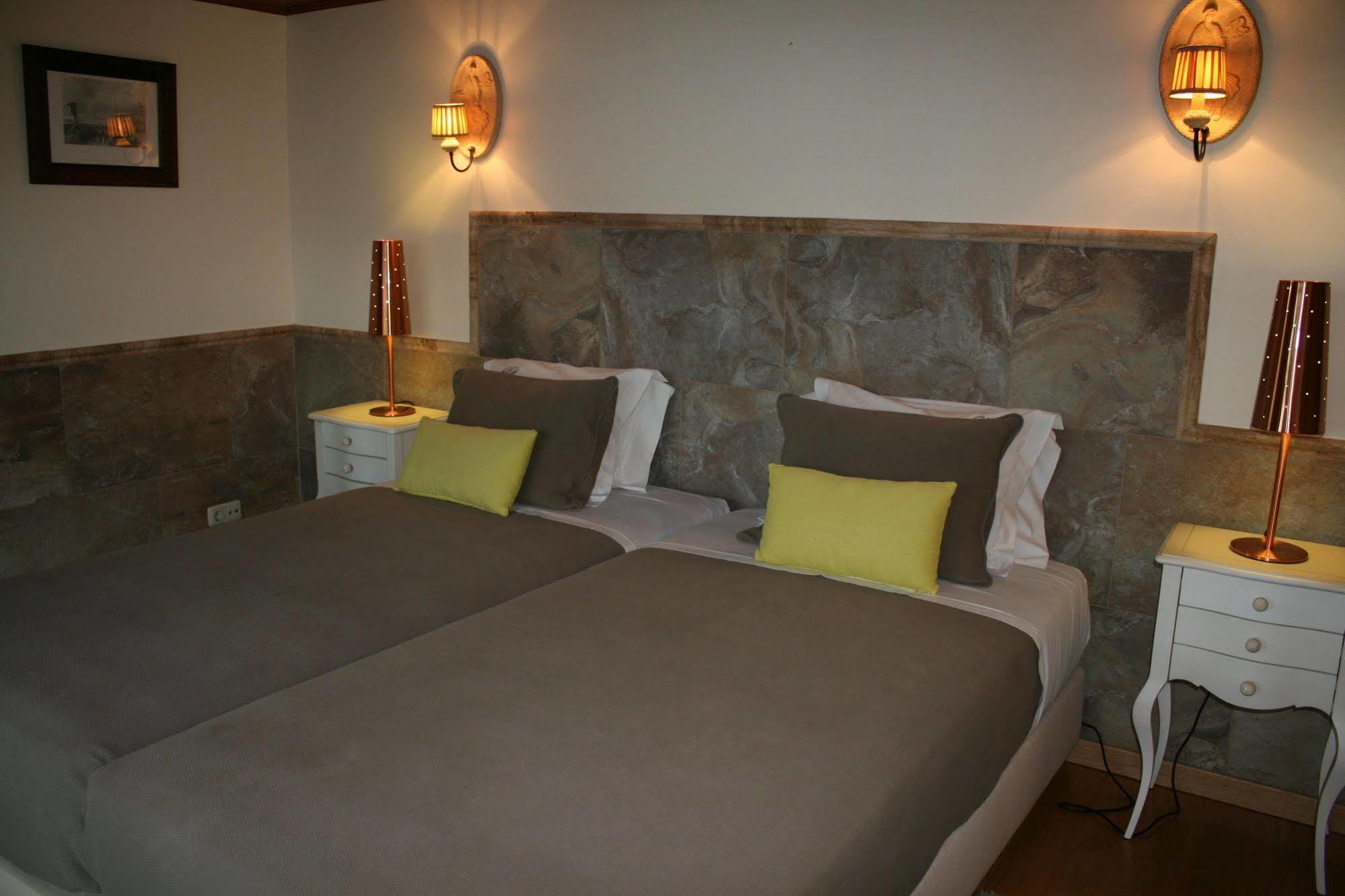 Casa De Canilhas Guest house Mesao Frio